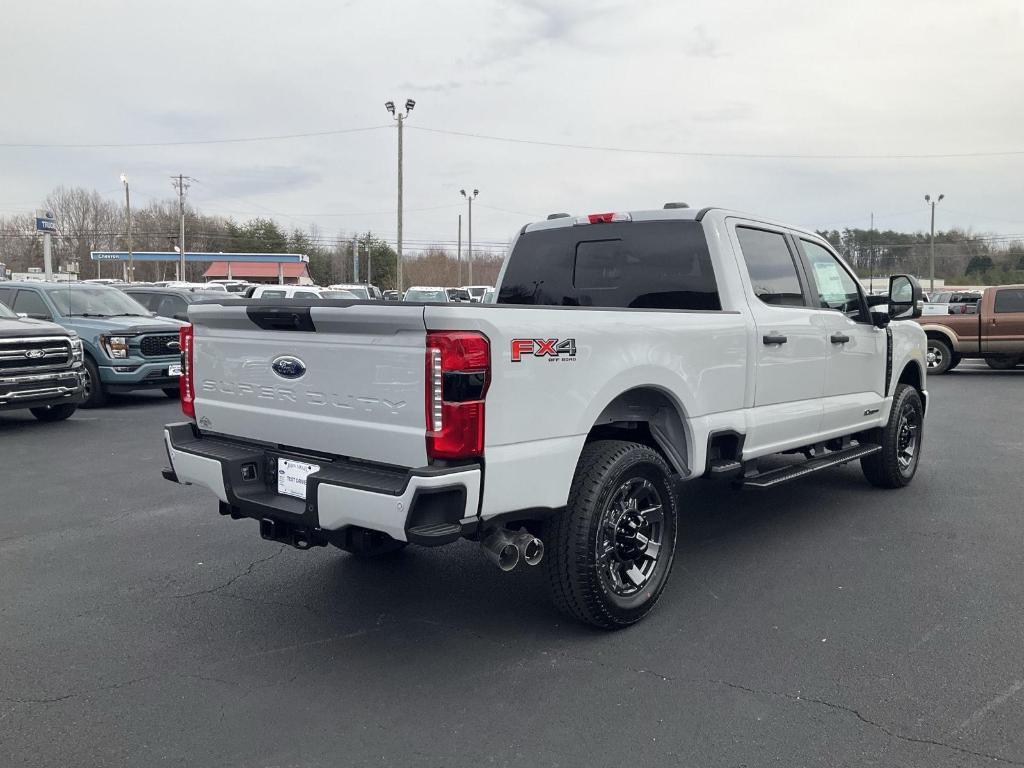 new 2025 Ford F-250 car, priced at $72,660