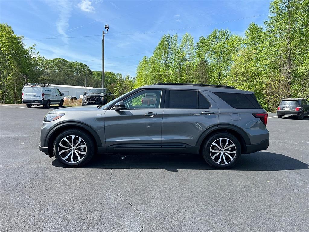 new 2025 Ford Explorer car, priced at $43,021