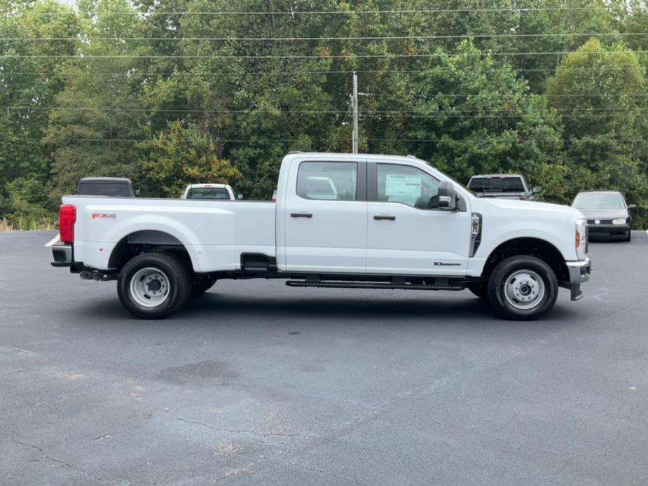 new 2024 Ford F-350 car, priced at $61,920