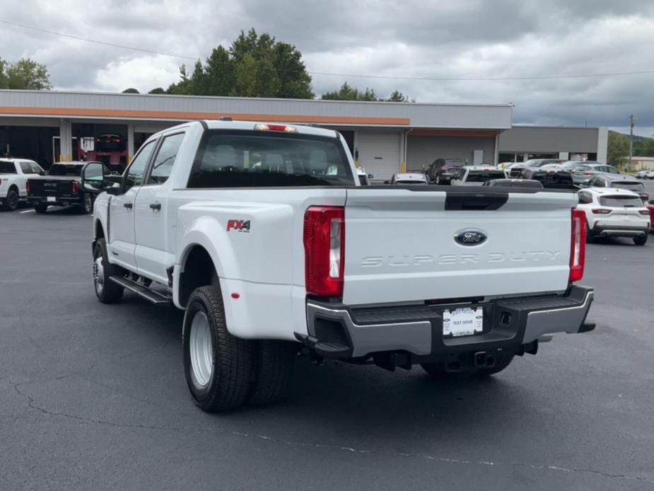 new 2024 Ford F-350 car, priced at $61,920