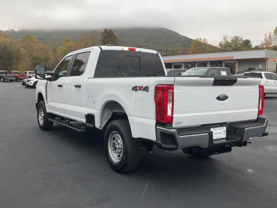 new 2024 Ford F-250 car, priced at $49,330