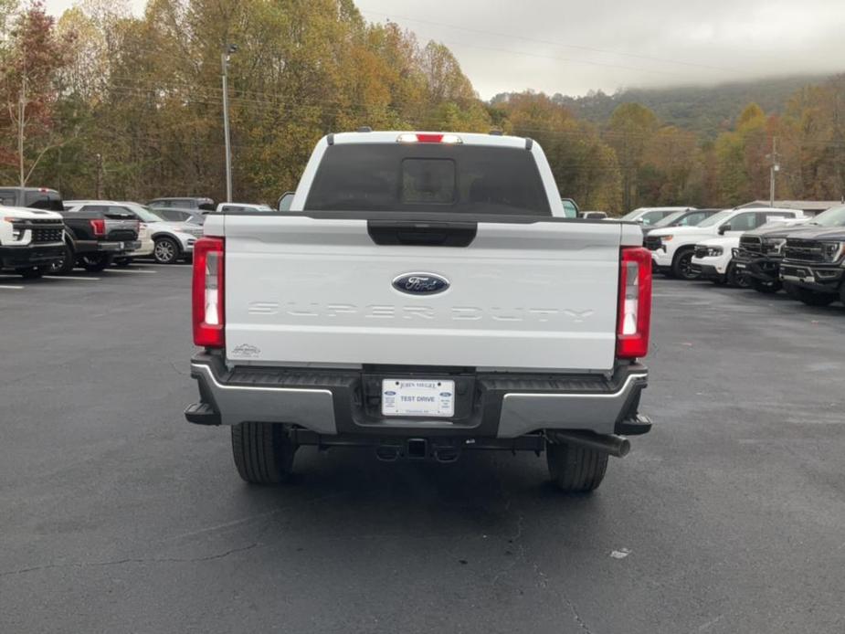 new 2024 Ford F-250 car, priced at $49,330