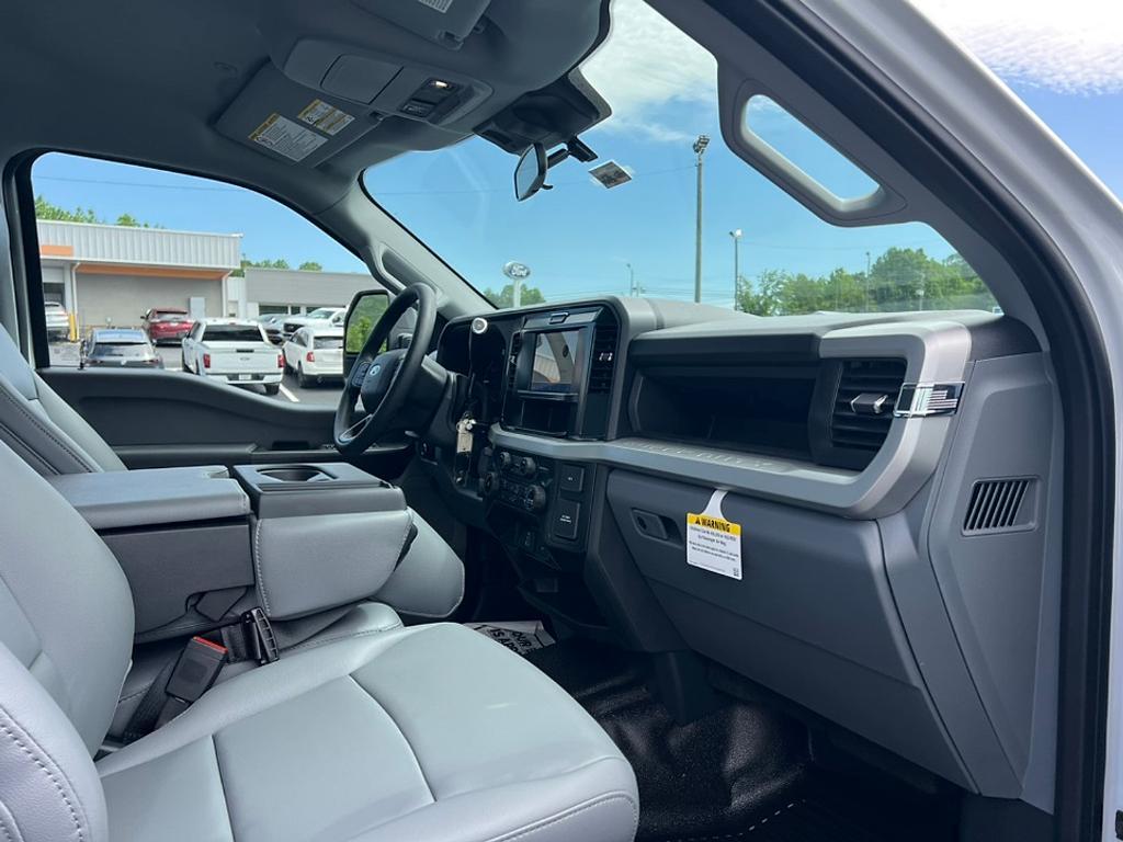 new 2025 Ford F-250 car, priced at $61,450