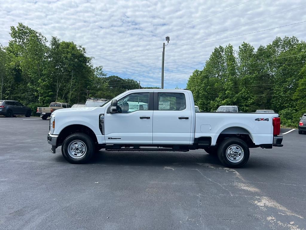 new 2025 Ford F-250 car, priced at $61,450