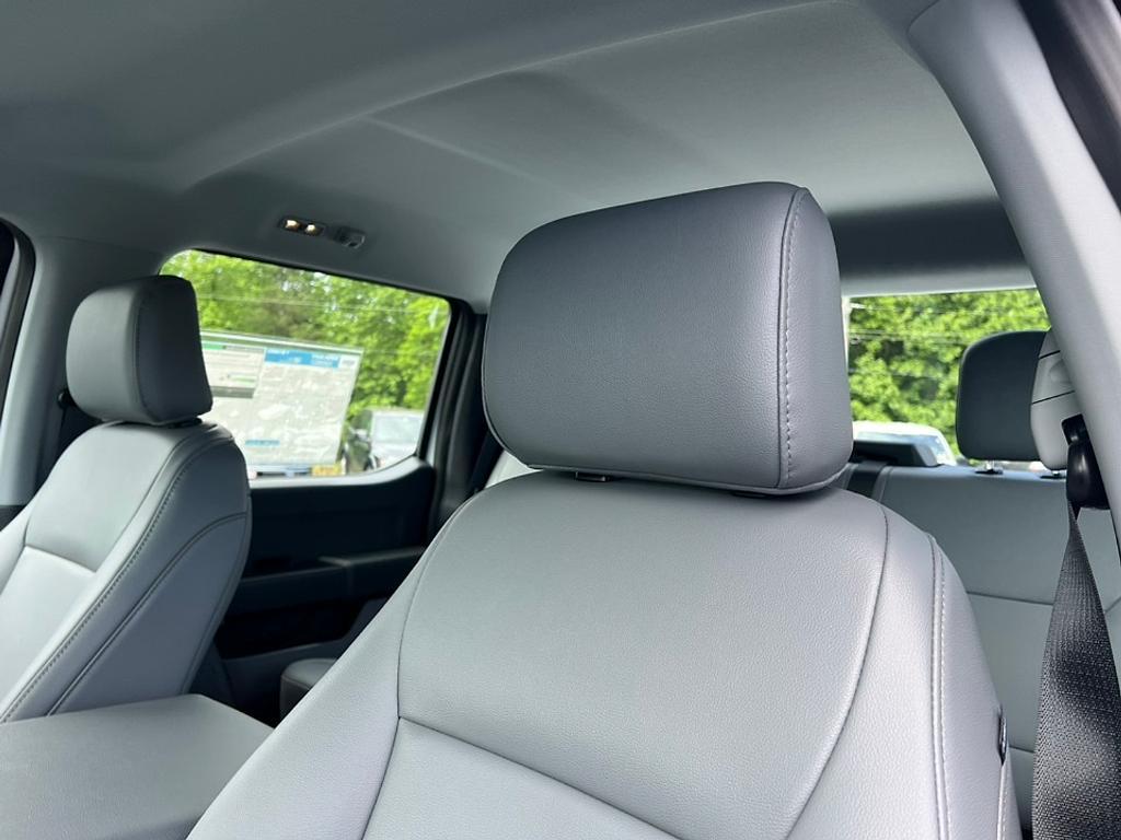 new 2025 Ford F-250 car, priced at $61,450