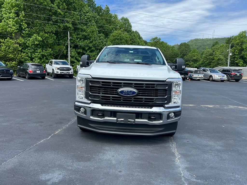 new 2025 Ford F-250 car, priced at $61,450