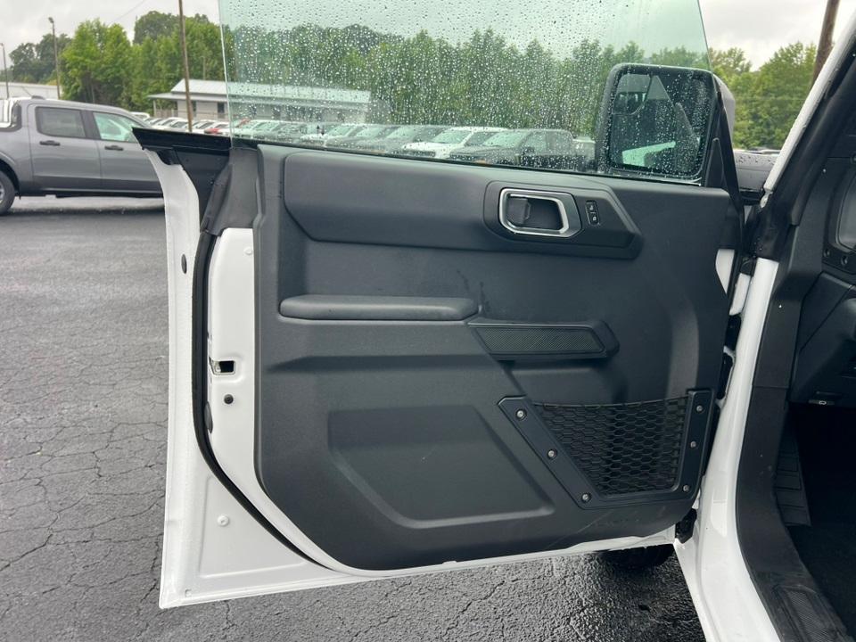 new 2025 Ford Bronco car, priced at $38,075