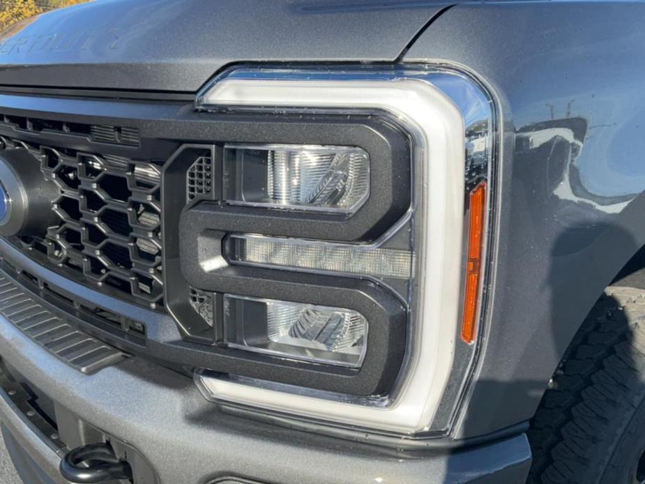 new 2024 Ford F-250 car, priced at $54,810