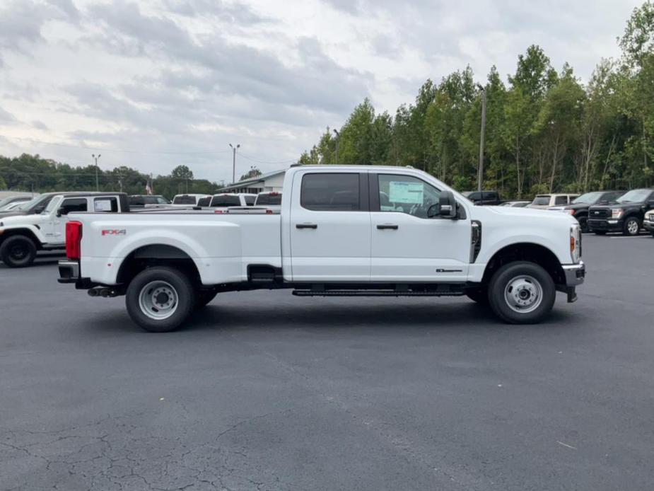 new 2024 Ford F-350 car, priced at $62,720