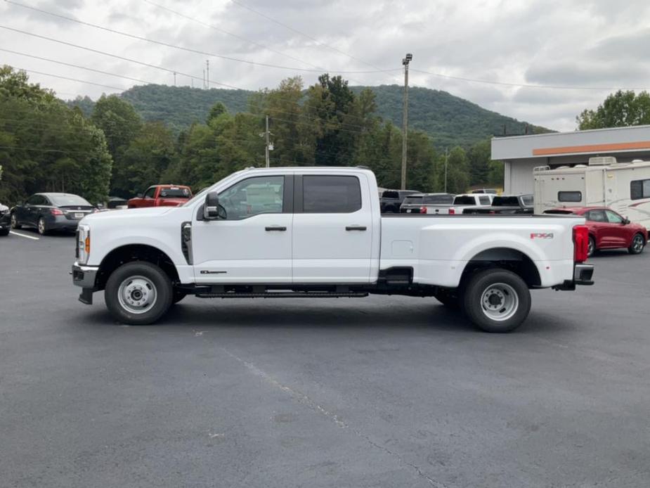 new 2024 Ford F-350 car, priced at $62,720