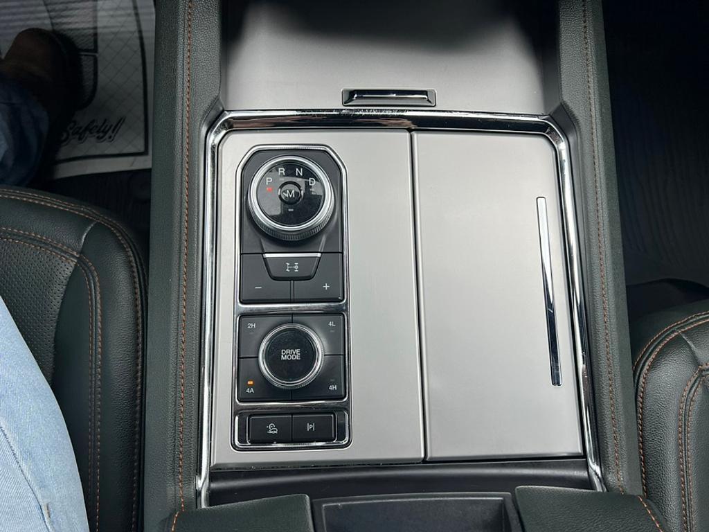 used 2022 Ford Expedition car, priced at $50,625