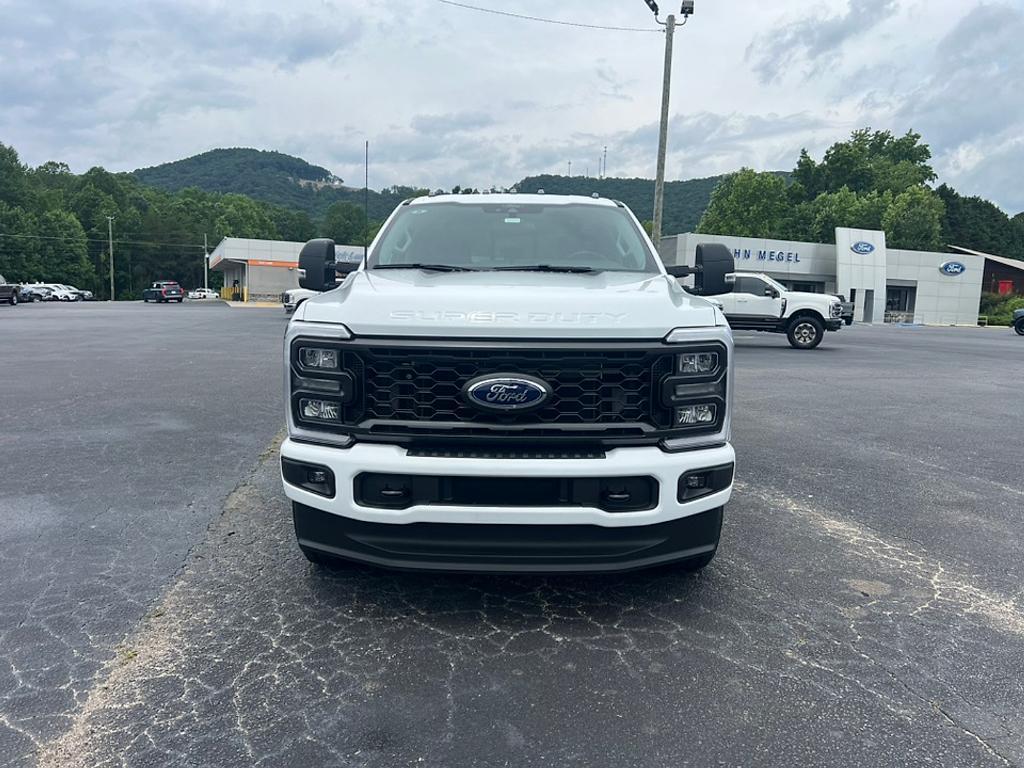 new 2025 Ford F-250 car, priced at $55,460