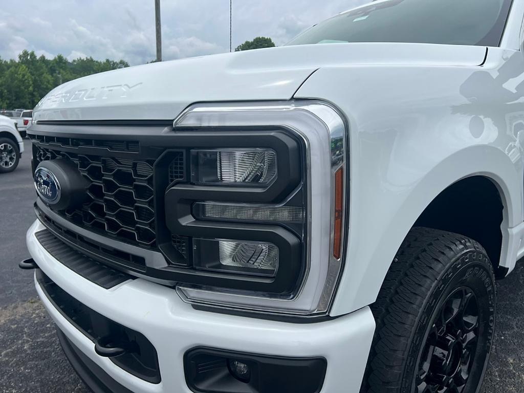new 2025 Ford F-250 car, priced at $55,460