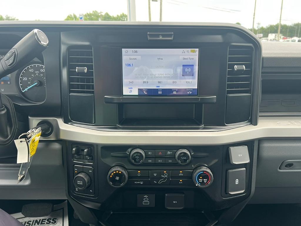 new 2025 Ford F-250 car, priced at $55,460