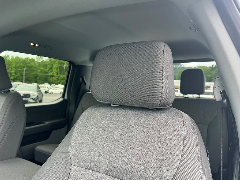 new 2025 Ford F-250 car, priced at $55,460
