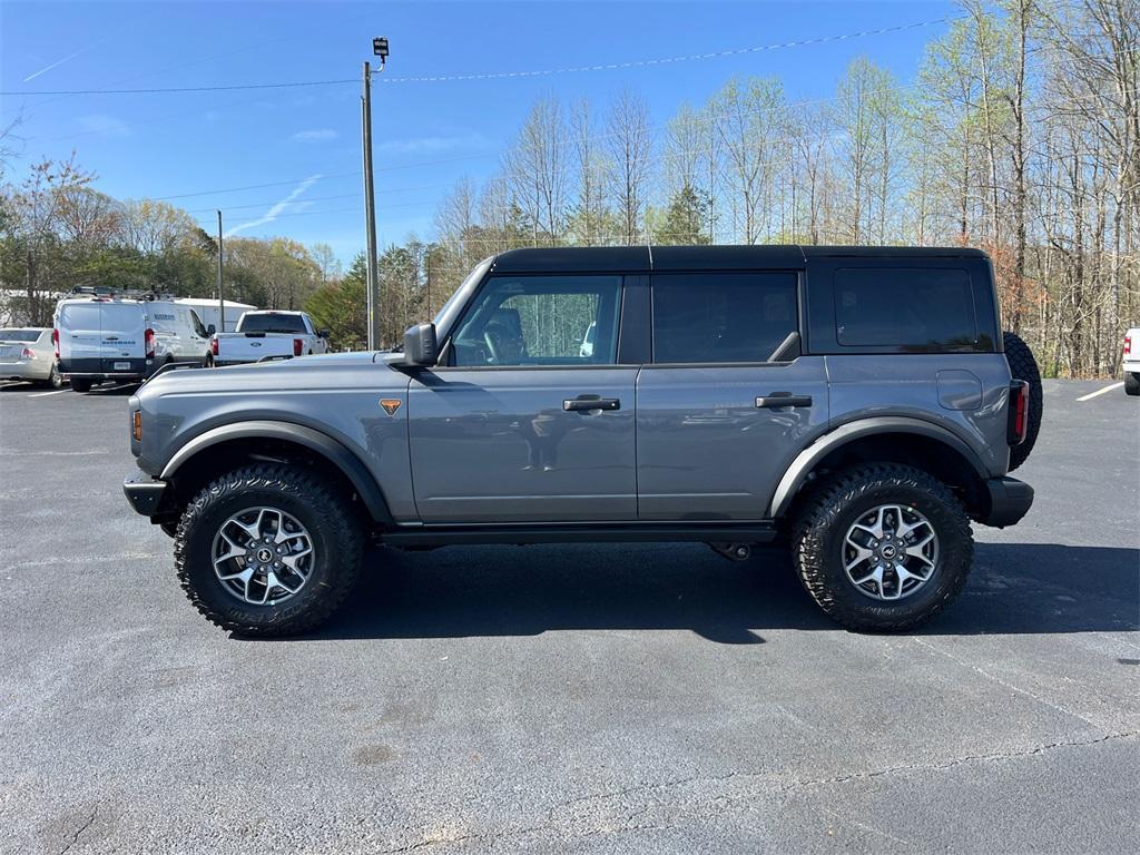 new 2025 Ford Bronco car, priced at $58,460