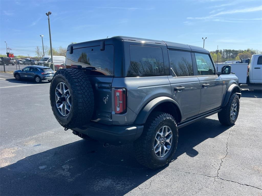 new 2025 Ford Bronco car, priced at $58,460