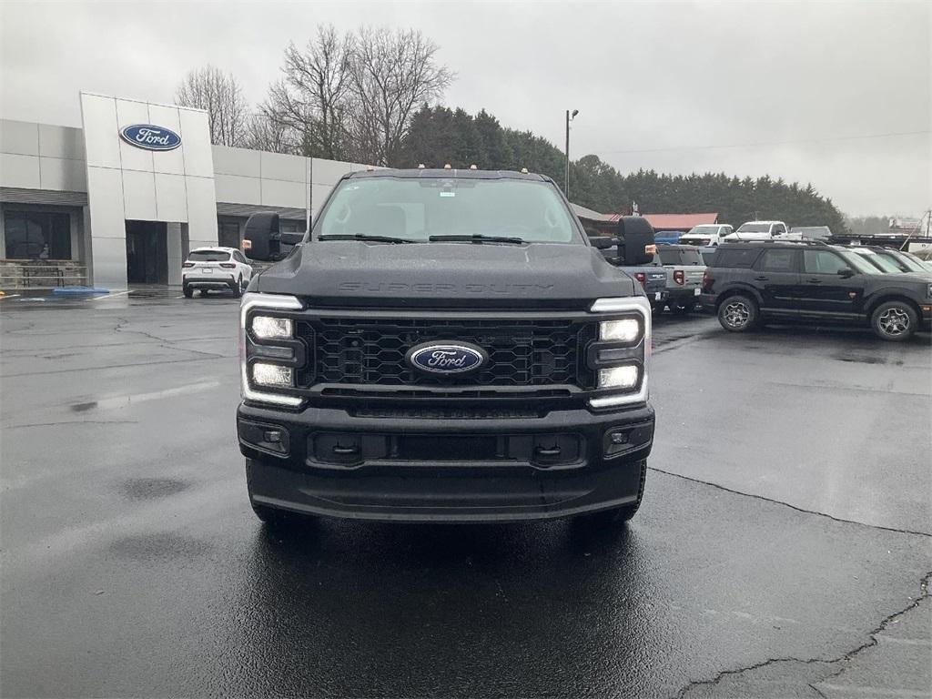new 2025 Ford F-250 car, priced at $58,590