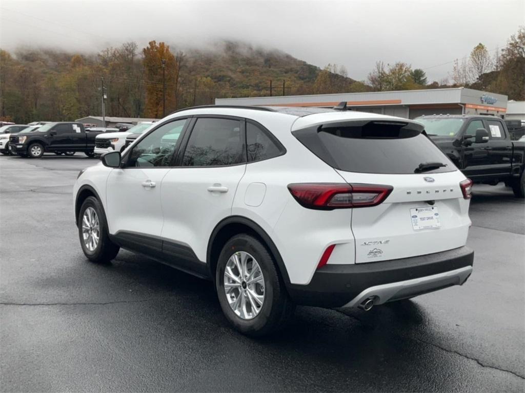 new 2025 Ford Escape car, priced at $30,634