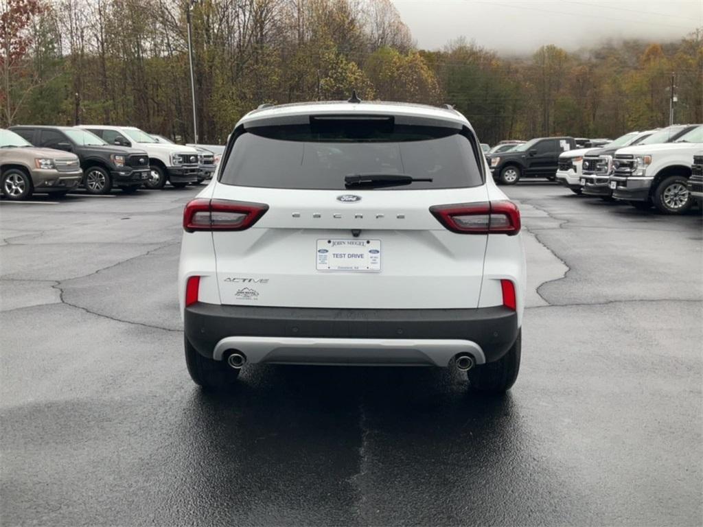 new 2025 Ford Escape car, priced at $30,634