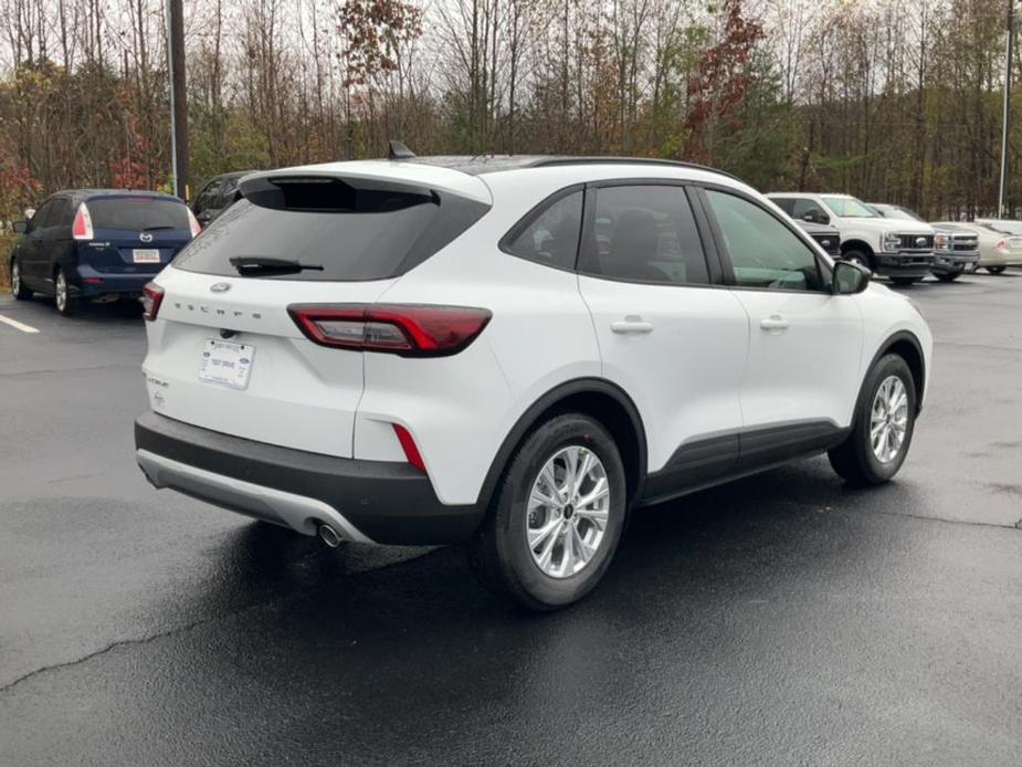 new 2025 Ford Escape car, priced at $33,915