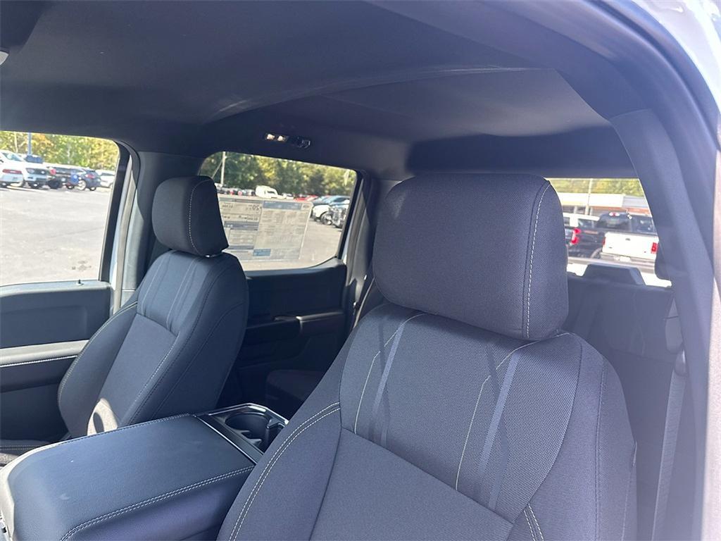 new 2025 Ford F-150 car, priced at $44,595