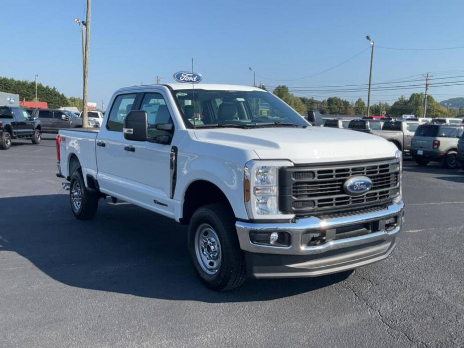 new 2024 Ford F-250 car, priced at $60,045