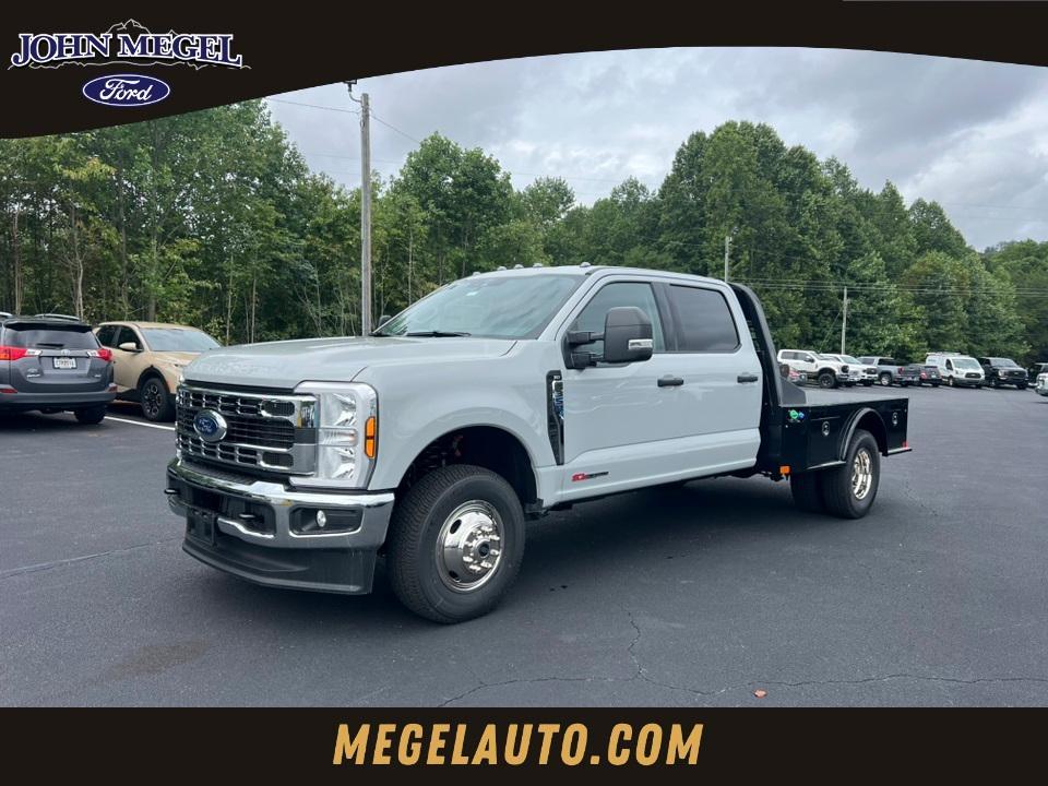 new 2025 Ford F-350 car, priced at $82,745