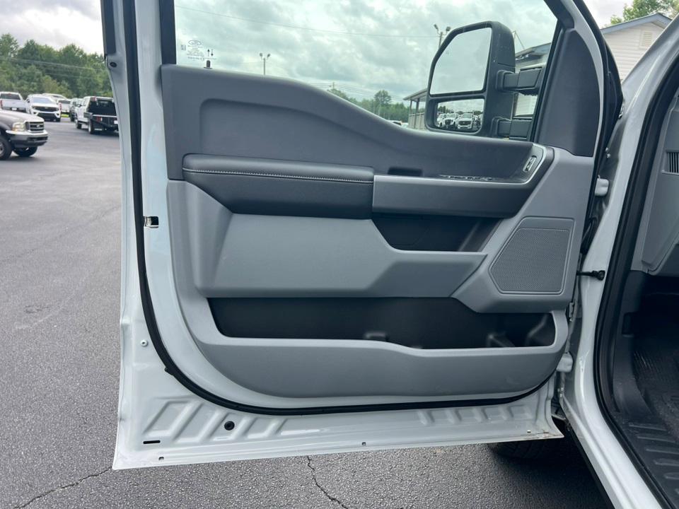 new 2025 Ford F-350 car, priced at $82,745