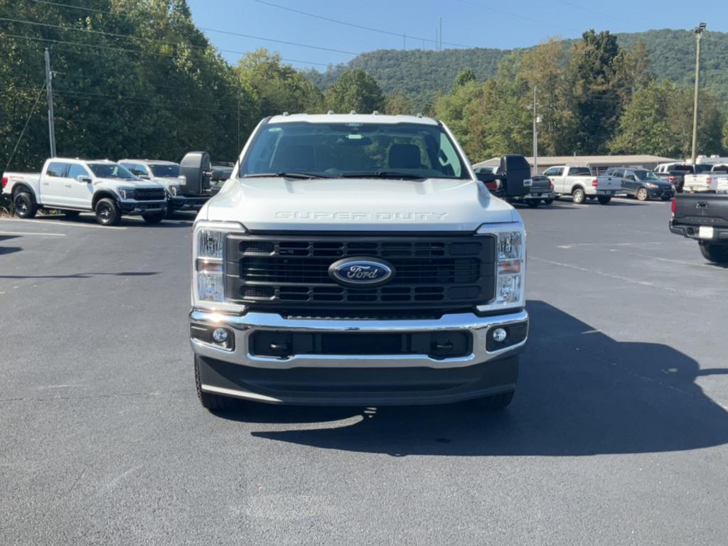 new 2024 Ford F-250 car, priced at $44,680