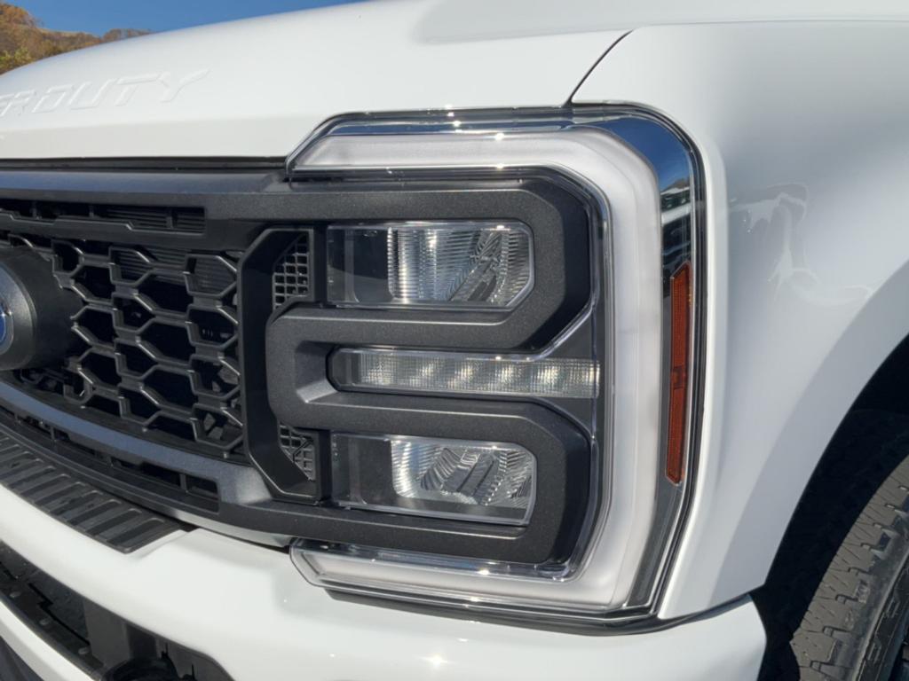 new 2024 Ford F-250 car, priced at $54,810