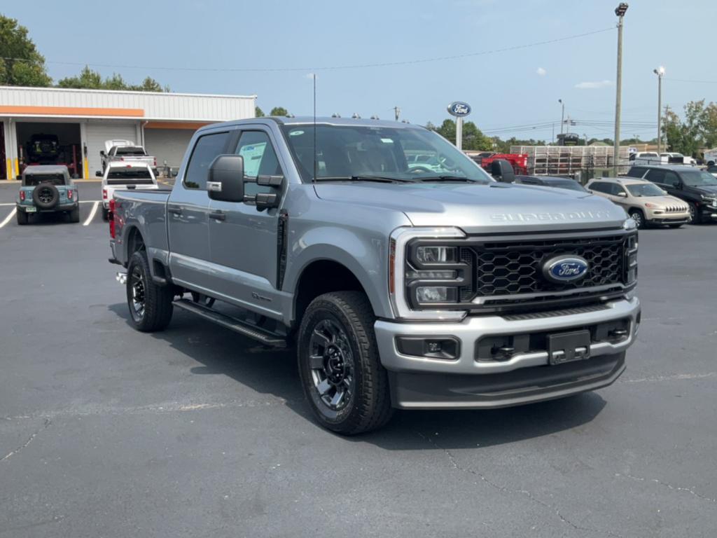 new 2024 Ford F-250 car, priced at $67,655