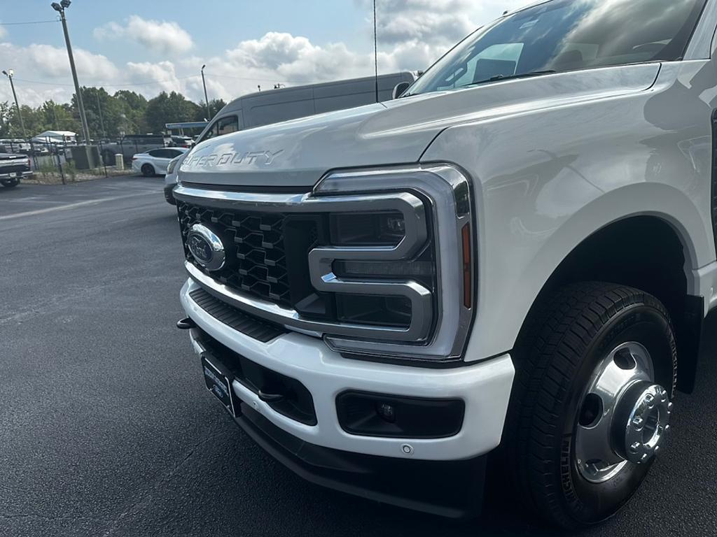 new 2025 Ford F-350 car, priced at $105,385