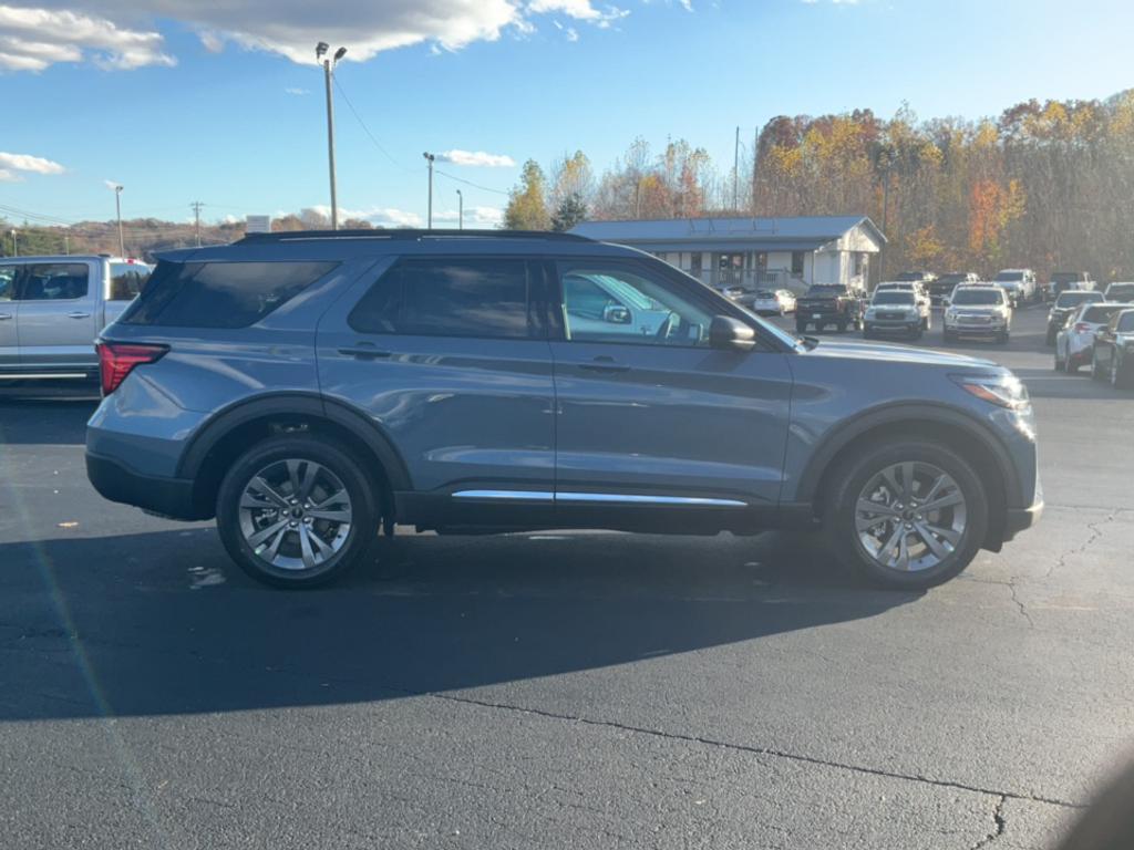 new 2025 Ford Explorer car, priced at $48,055