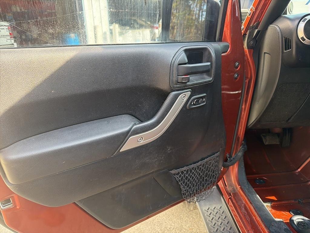 used 2014 Jeep Wrangler Unlimited car, priced at $15,677