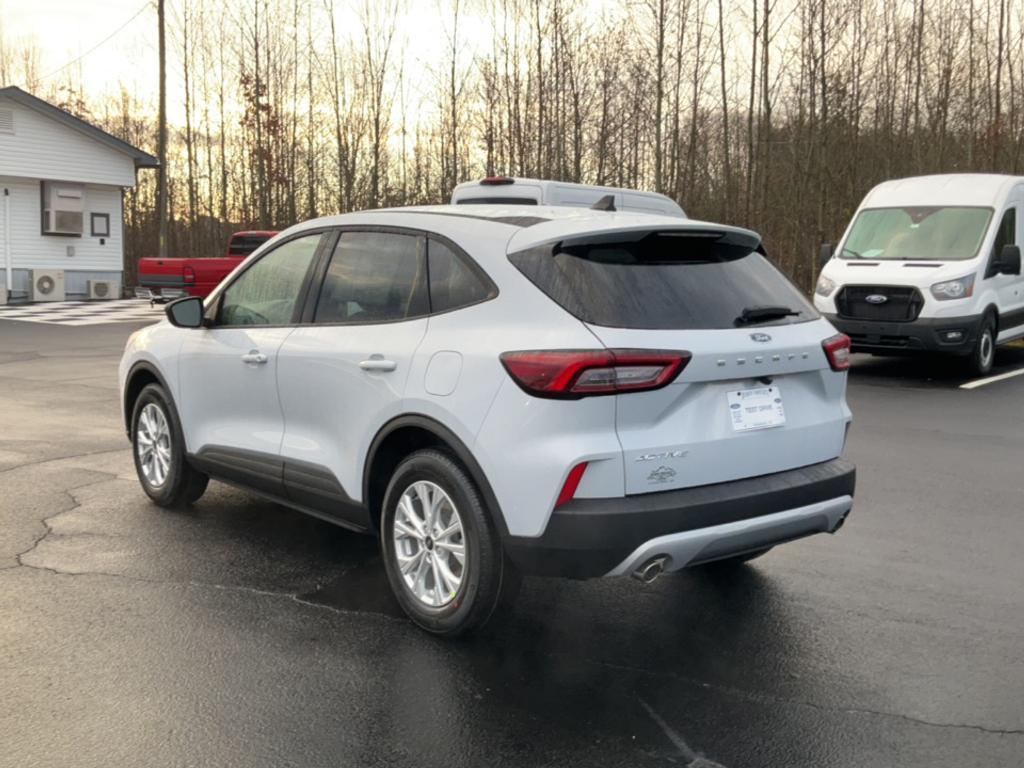 new 2025 Ford Escape car, priced at $30,640