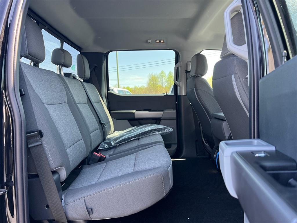 new 2025 Ford F-250 car, priced at $67,795
