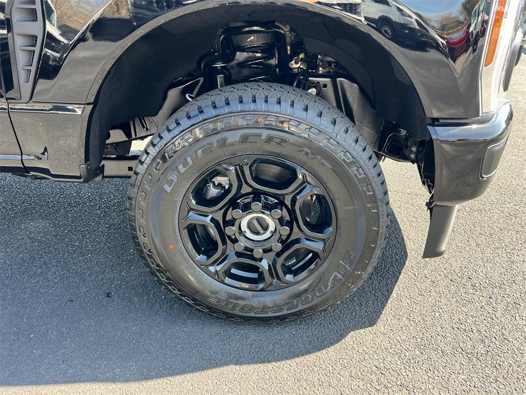 new 2025 Ford F-250 car, priced at $67,795