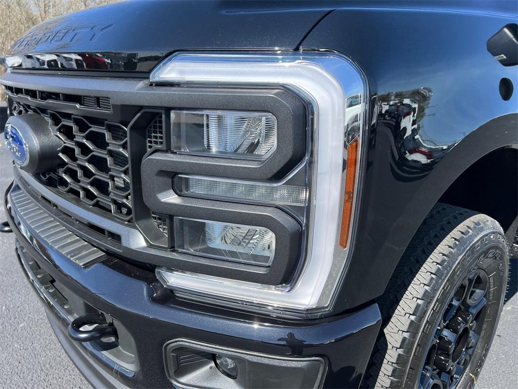 new 2025 Ford F-250 car, priced at $67,795
