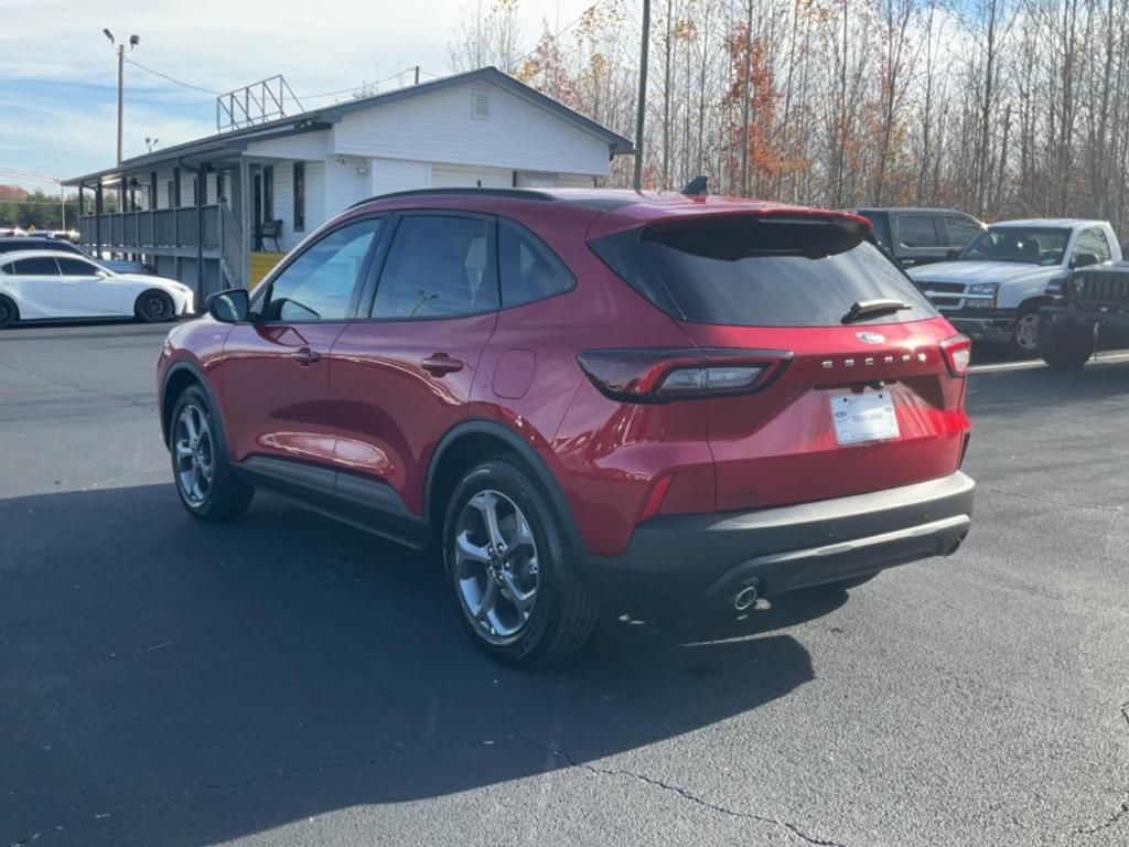 new 2025 Ford Escape car, priced at $31,475