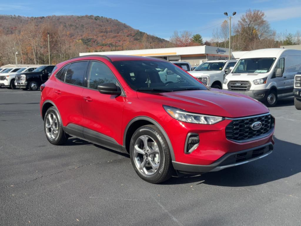 new 2025 Ford Escape car, priced at $31,475