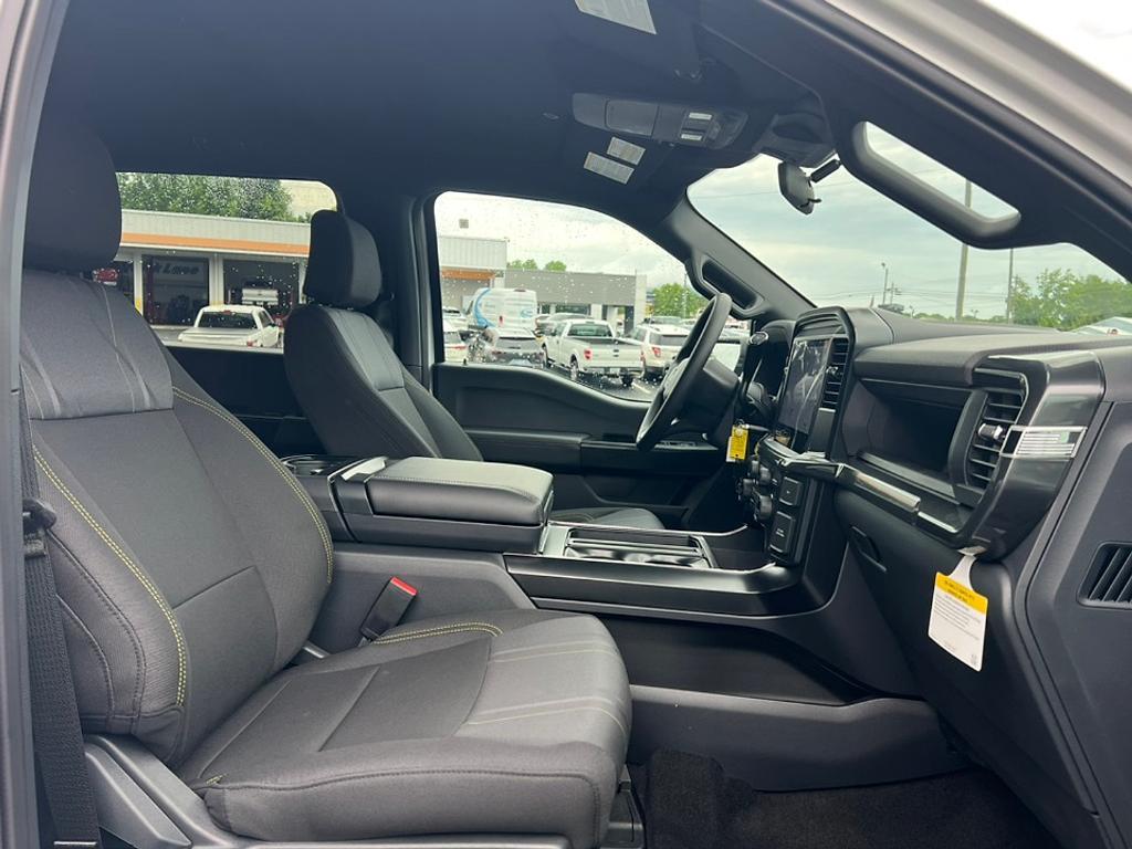 new 2025 Ford F-150 car, priced at $45,558