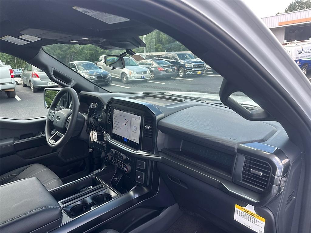 new 2025 Ford F-150 car, priced at $46,975