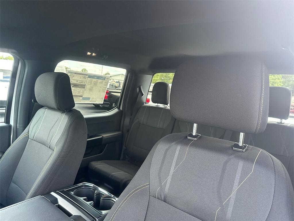 new 2025 Ford F-150 car, priced at $46,975