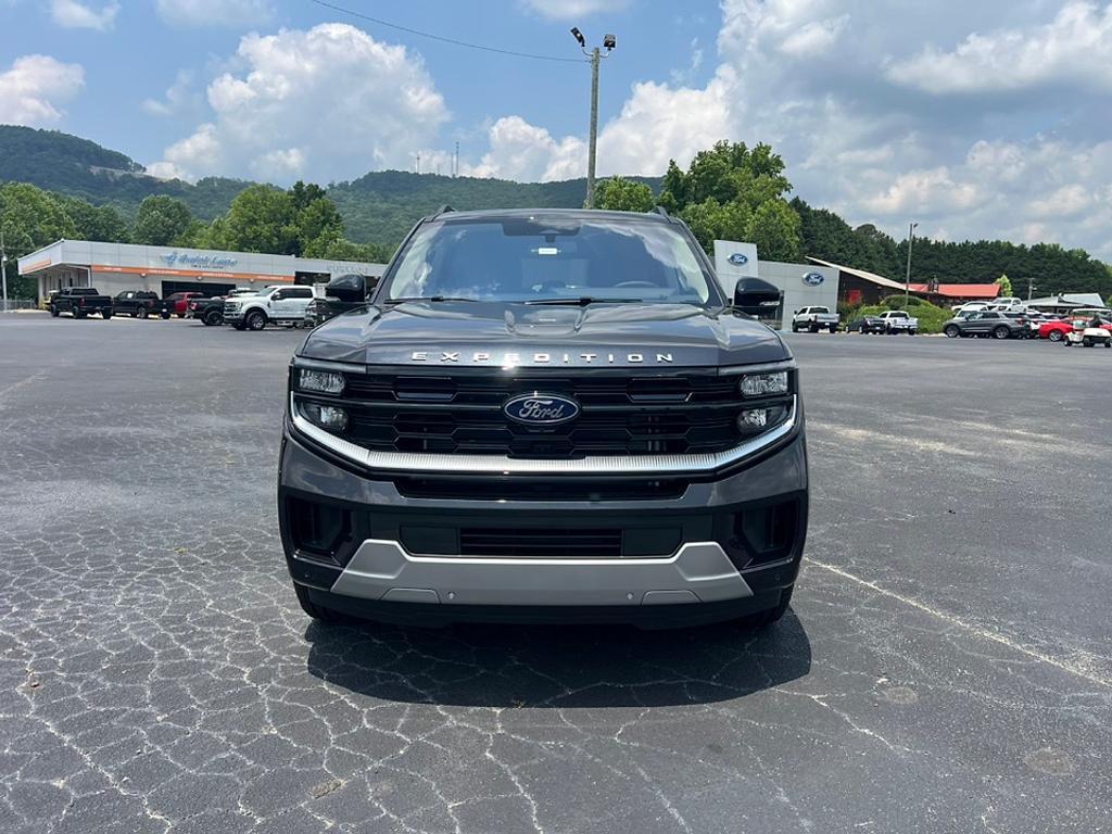 new 2025 Ford Expedition Max car, priced at $83,425