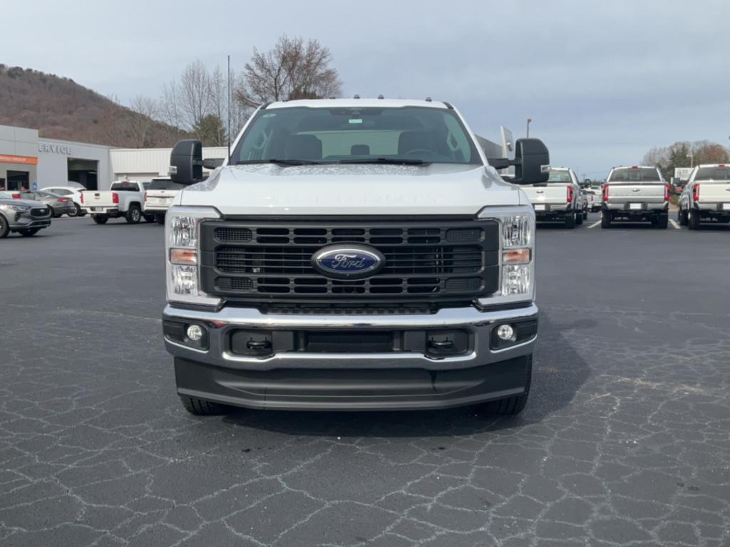 new 2024 Ford F-350 car, priced at $61,805