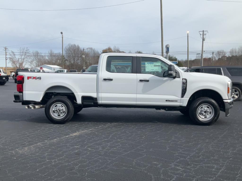 new 2024 Ford F-350 car, priced at $61,805