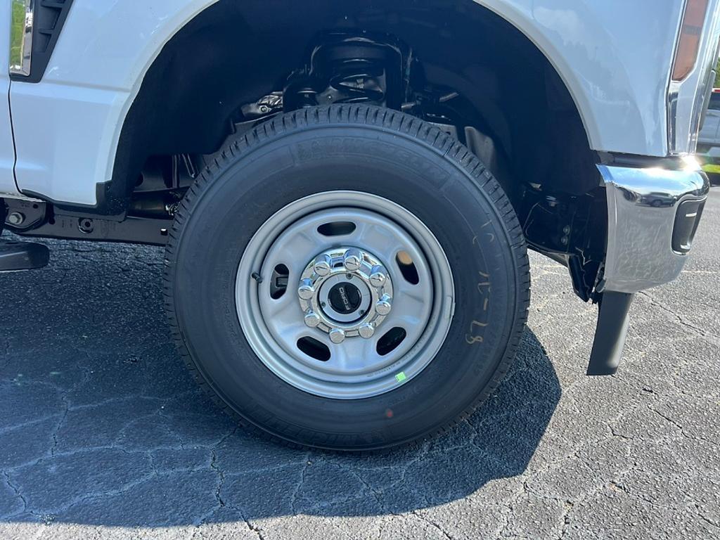 new 2025 Ford F-250 car, priced at $51,380