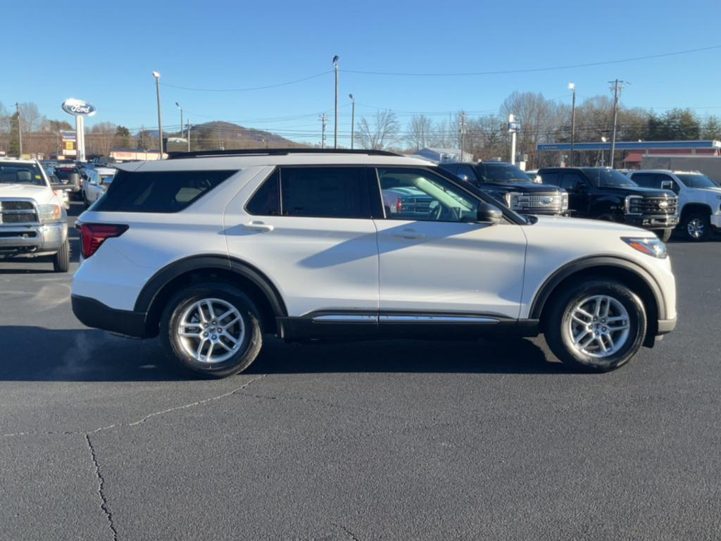 new 2025 Ford Explorer car, priced at $41,605