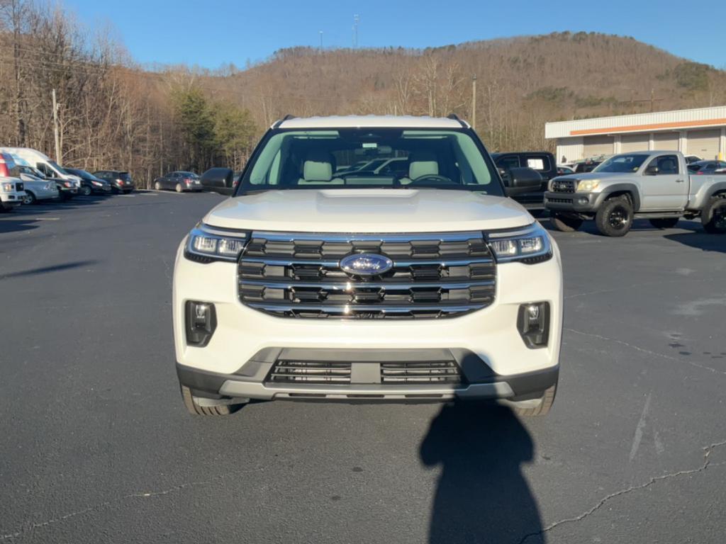 new 2025 Ford Explorer car, priced at $41,605